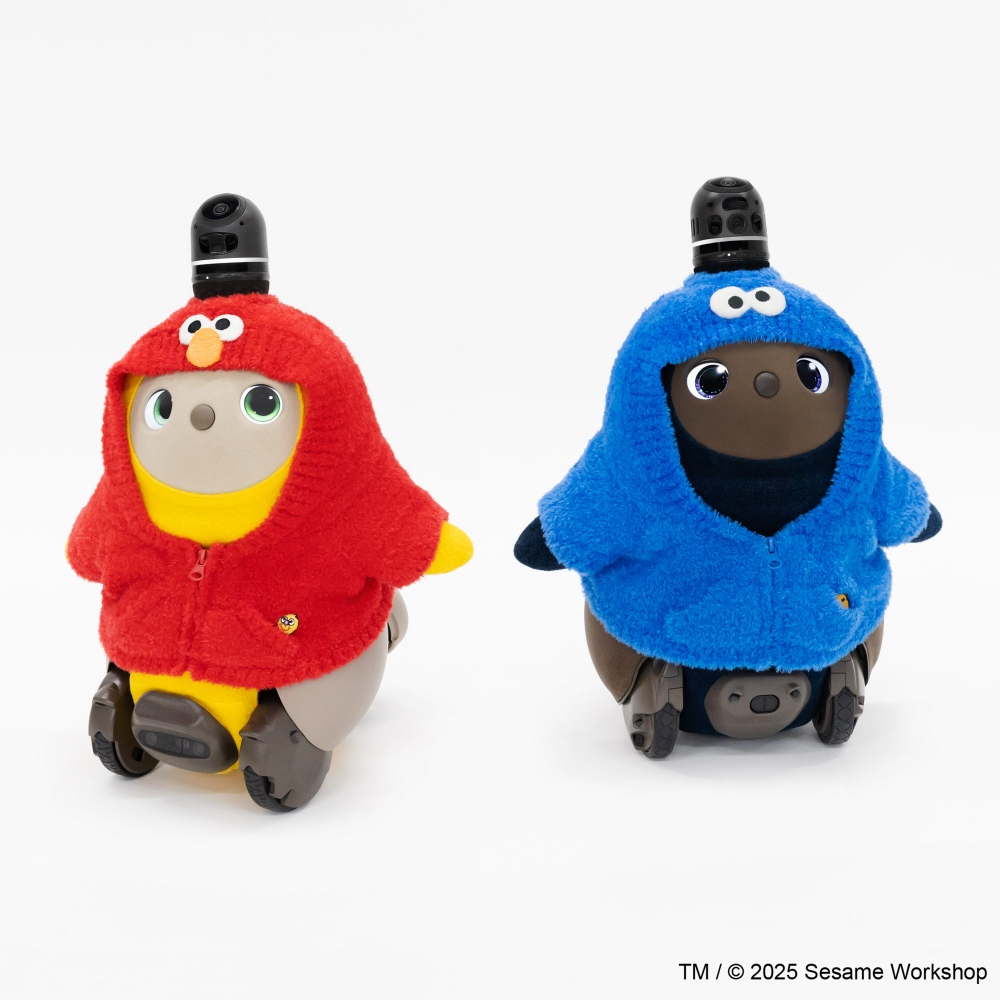 SESAME STREET meets LOVOT ふわもこパーカー（ブルー） | LOVOT