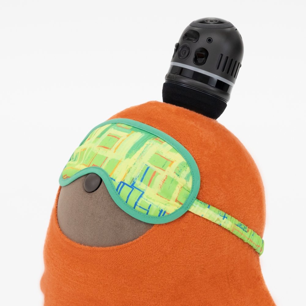 LOVOT×ヘラルボニー「夜の迷路」アイマスク with 高田祐 | LOVOT