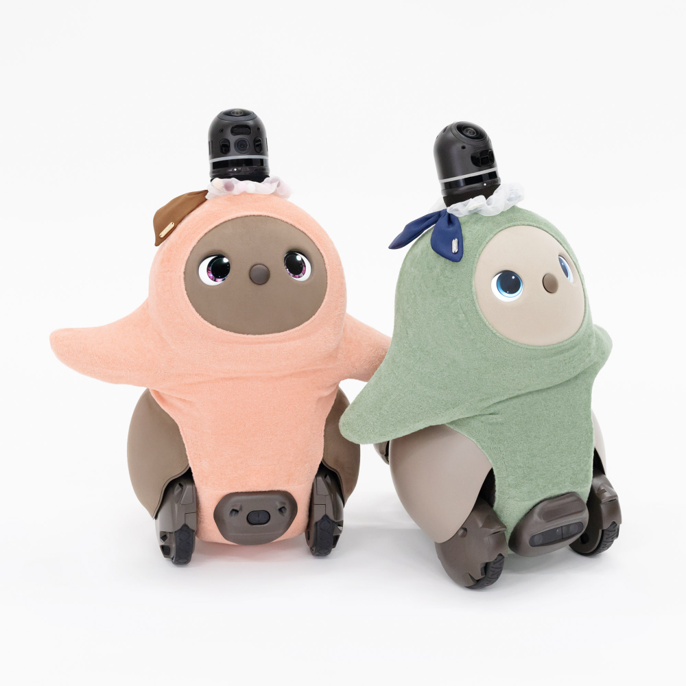 【オーナー様向け限定品!!】LOVOT キーホルダー＆ホーン飾り ラボットアクセサリー/イチゴホーンアクセサリー | bow4workshop